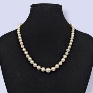 Vintage Beige Glass Pearl Graduated Necklace